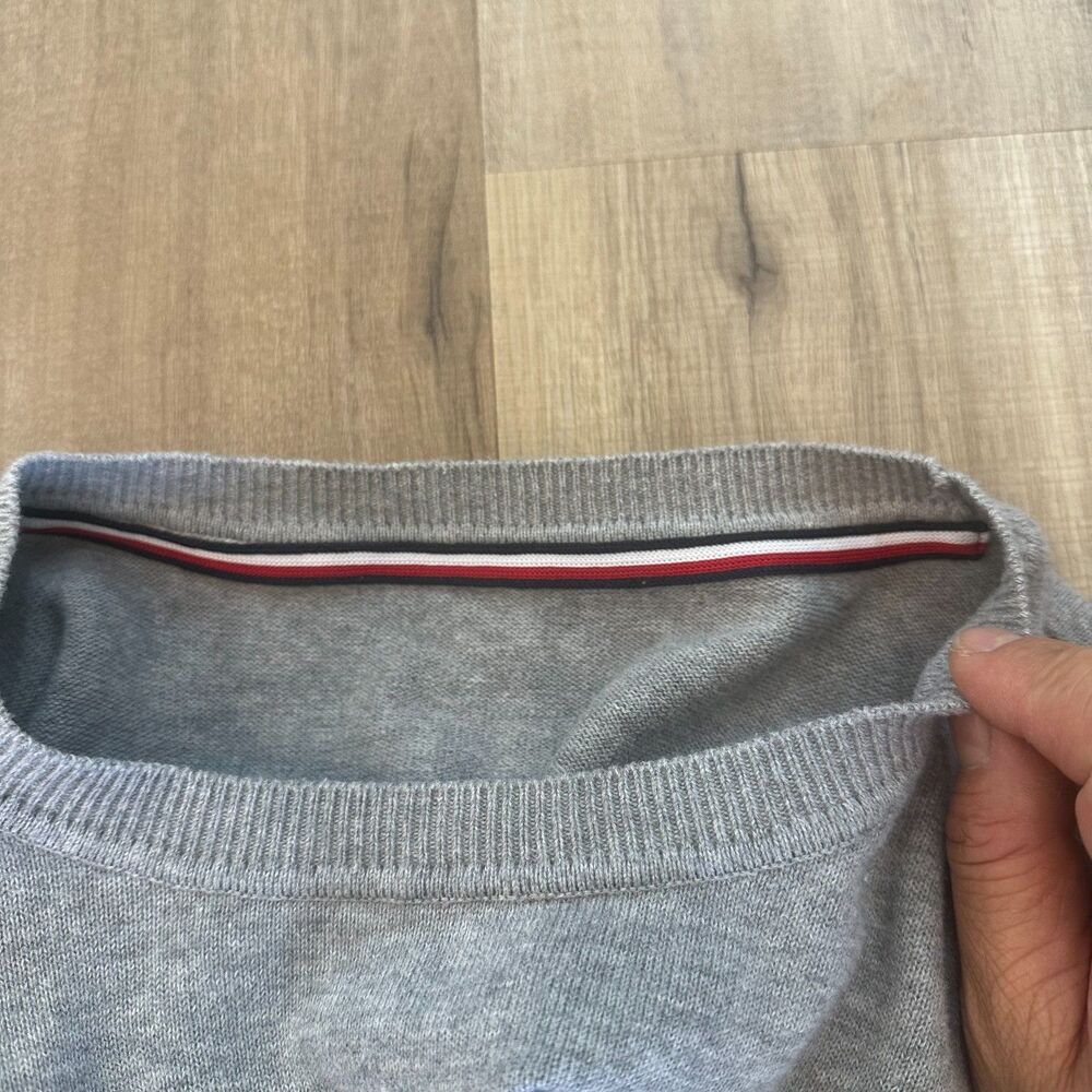 Tommy Hilfiger Womens S Crewneck Gray Lightweight Sweatshirt Top 100% Cotton - Picture 5 of 9